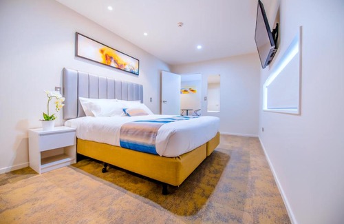 Upper Riccarton Hotel | Alpine Hotel