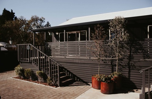 Turangi House | APARTMENT 2 - ONE BR