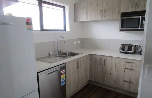 Acacia Bay Apartment | Apartment with lake, mountain & rural views.