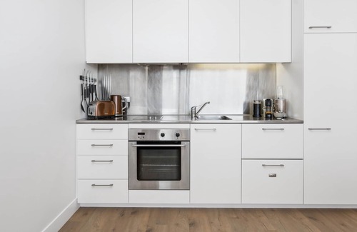 Auckland Central Business District Apartment | Apartment with Sweeping City Views