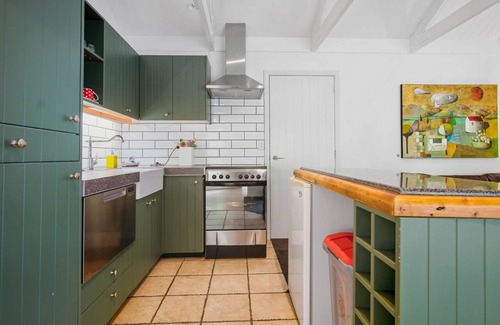 Arrow Junction Cottage | Arrow Junction Cottage