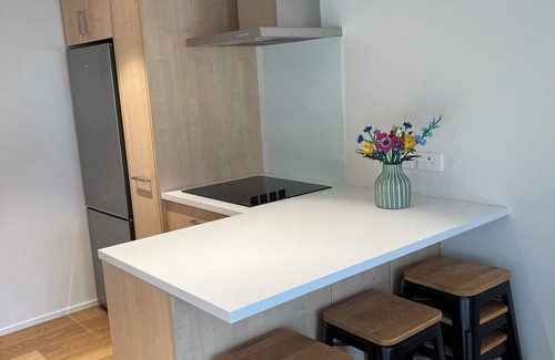 Arrowtown Apartment | Arrowtown Getaway, one bedroom unit, close to trails & local attractions