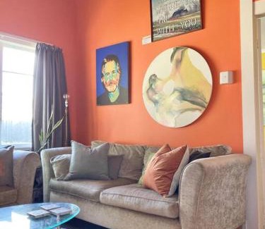 Castlecliff House | ArtShack at the Beach