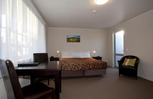 Hamilton North Hotel | ASURE Atrium On Ulster