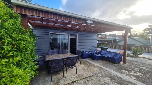 Mount Eden House | Auckland Urban Escape - Central, Connected & Comfy
