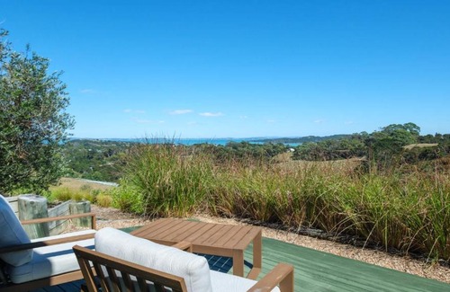 Palm Beach House | Awaawa Yurts - Papatūānuku