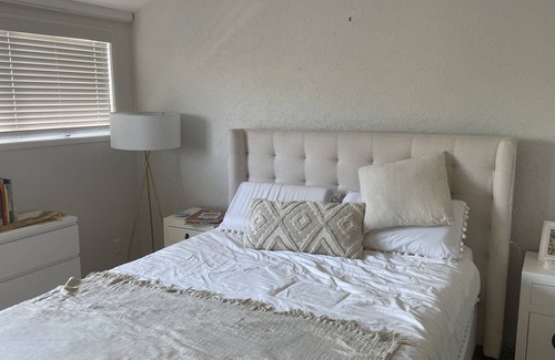 Belmont House | Awesome family home - views, location, beach!