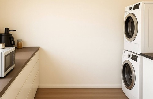 Mount Maunganui House | Bach by the Beach – Relaxing coastal getaway with comfort, views & serenity.