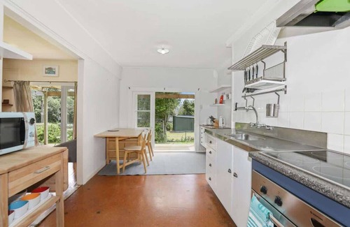 Rotoma House | Back of Beyond - Lake Rotoehu, Kayaks, Sleeps 6