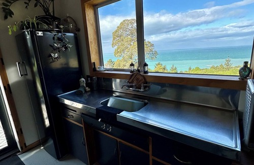 Gore Bay Cabin | Bang for your buck, Sanctuary, Sea & Starry nights, 5 minutes from Gore Bay!