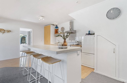 Foxton Beach House | Beach Bliss Cabin - Foxton Beach Holiday Home