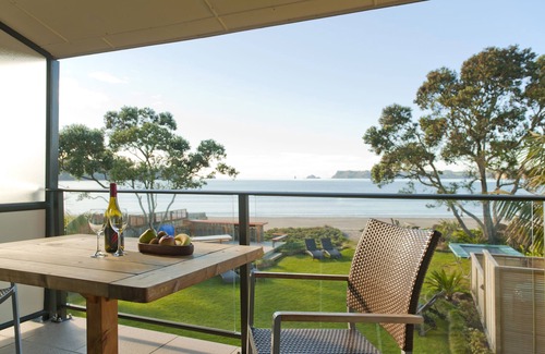 Whitianga Apartment | Beachfront Resort
