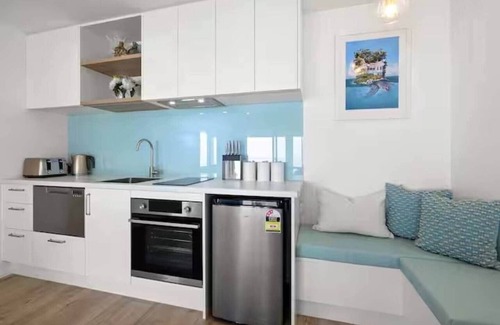 Bell Block House | Beachfront Studio - Ocean Views - Bell Block