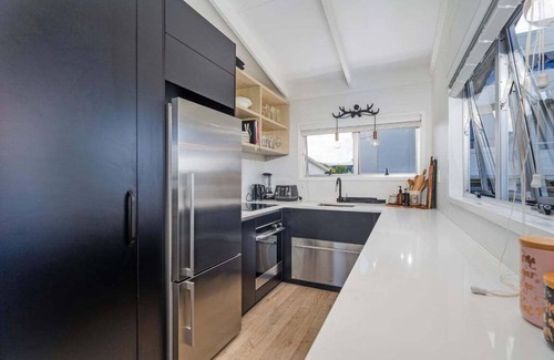 Whangamata House | Beachside on Hinemoa