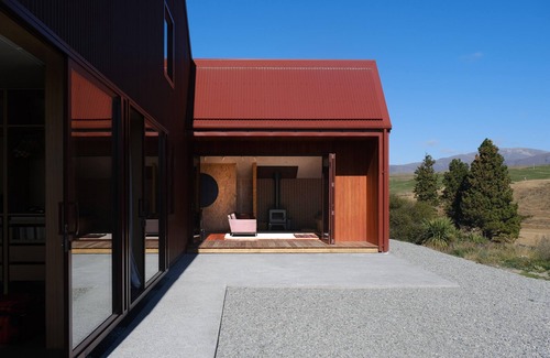 Ohau House | Beautiful architecturally designed Home in beautiful,Lake Ohau.