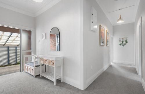 St. Clair House | Beautiful Beach Retreat - 3 Minutes From the Beach