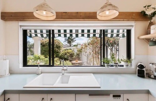 Papamoa Beach House | Beautiful Casa De Sol