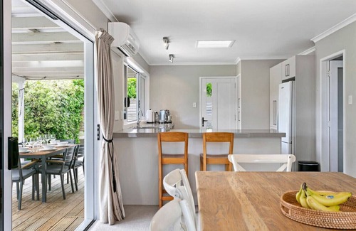 Taupo House | Beautiful home - spacious, peaceful, modern, with outdoor deck, and fully fenced for pets