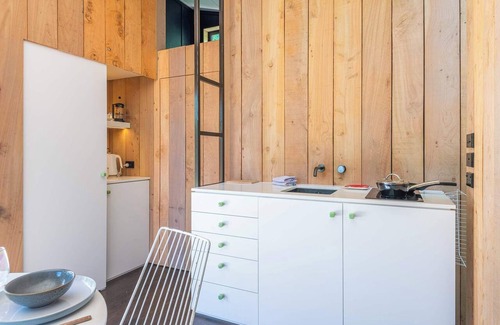 Rotorua House | Bellbird Sauna Retreat - Couples, Cold Plunge