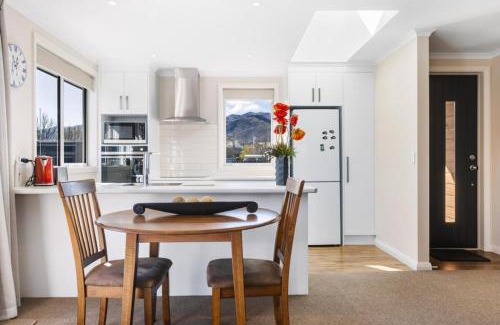 Lowburn House | Best for Mates! Double Ensuite!