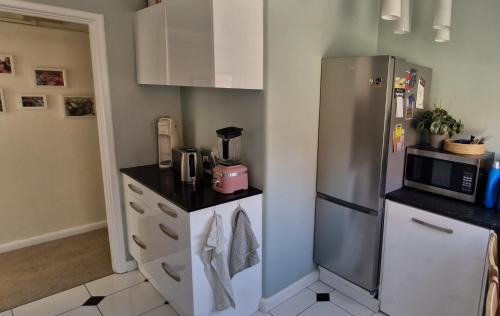 Wellington House | Best room near the stadium, train station, & parliament precinct