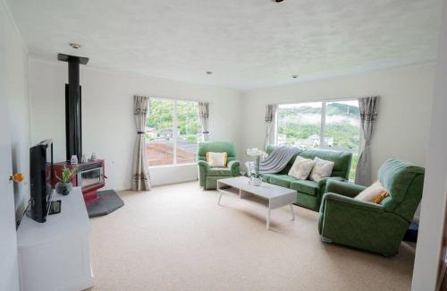 Karori House | Big sale in winter three bedrooms two bathrooms in karori