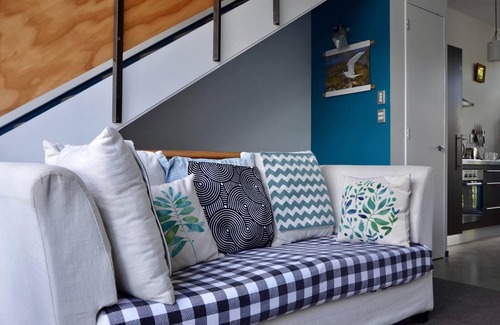 Newtown House | Big Sunny 3Levels House+free Car Park+Central