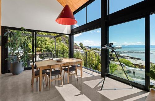 Atawhai House | Black Barn Escape - Architecture, Views, Location!