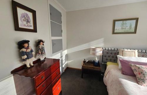 Blockhouse Bay House | Blockhouse Bay 3BR - Games and Cinema