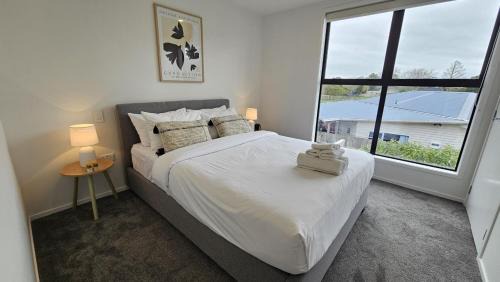 Henderson House | Boutique Living Te Kanawa 2BR
