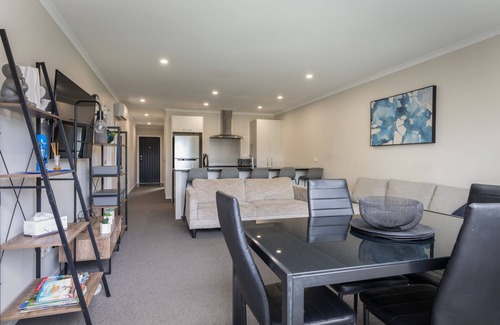 Te Rapa House | Brand new house in a great location!