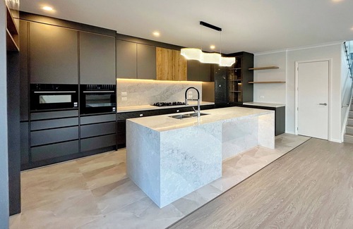 Ormiston House | Brand-New Large house Castlebane Drive