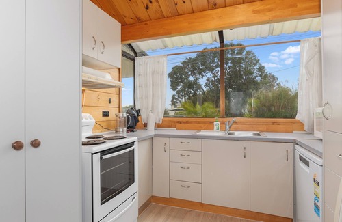 Ruakaka House | Bream Bay Sands - Ruakaka Holiday Home