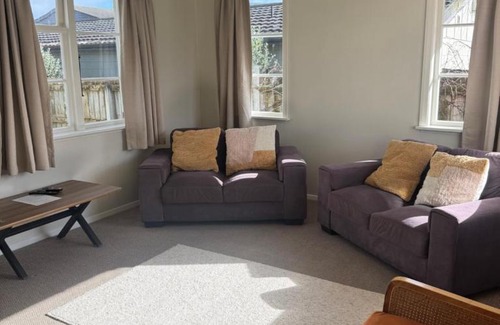 Trentham House | Bristol Motel - HOUSE