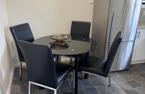 Trentham House | Bristol Motel - HOUSE
