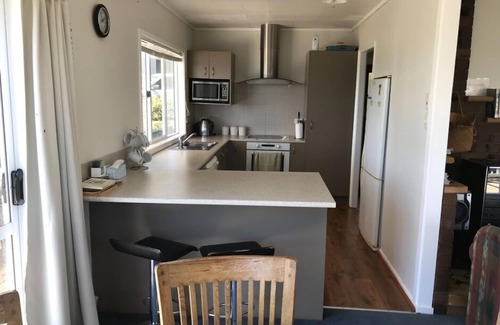 Cable Bay House | Cable Bay Views, 5 bedrooms 2 baths