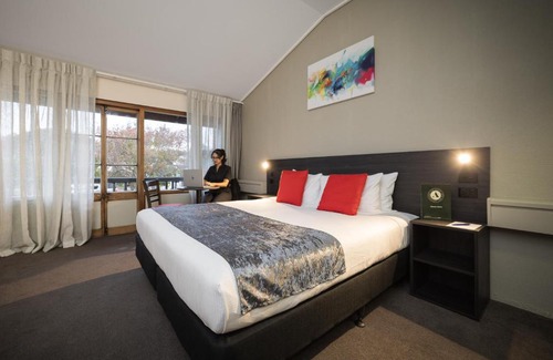 Lower Hutt Hotel | Carnmore Hotel Lower Hutt