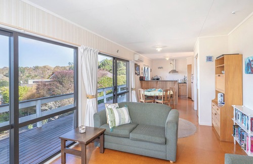 Whitianga House | Centennial Seascape - Whitianga Holiday Home