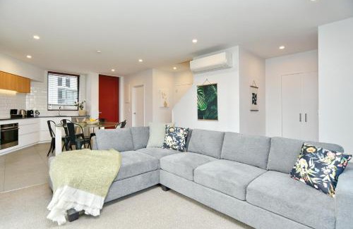 Christchurch City Centre House | Central City Stay – Walk Everywhere Free Carpark - Lichfield Apartment