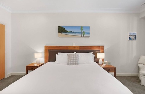 Auckland Central Business District Apartment | Central City Winter Escape HotTub HeatedPool Sauna