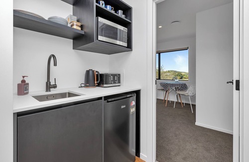 Mangawhai Cottage | Central Couples Retreat – Mangawhai Heads Unit