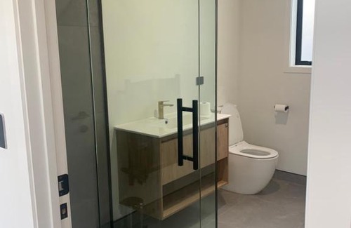 Waikato District House | Central One Bedroom Studio