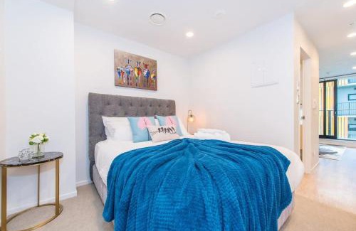 Auckland Central Business District Apartment | Central Stylish Comfy Studio with Swimming Pool