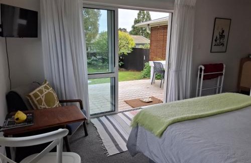 Raglan House | Chalet Sol