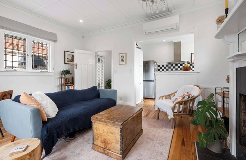 Mount Eden Apartment | Character 1 BDR 1920s apartment Mount Eden Village