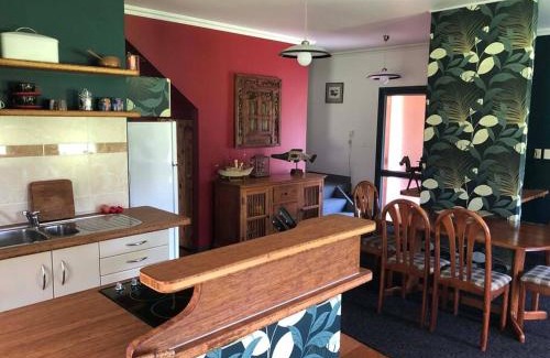 Otaki Apartment | Charming Spacious Rural Otaki Retreat
