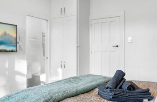 Christchurch House | City Calm Retreat and A Peaceful Family Haven