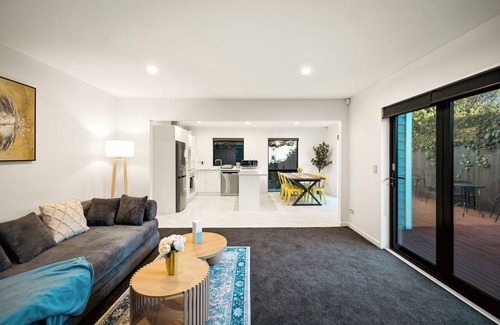Phillipstown House | City Centre 5 BRM House Sleep 10+