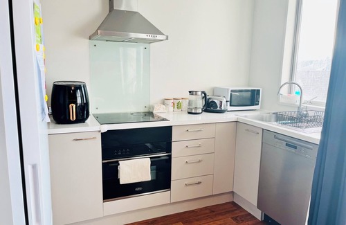 Phillipstown House | City‑Fringe Private Room – CBD & ARA Vicinity