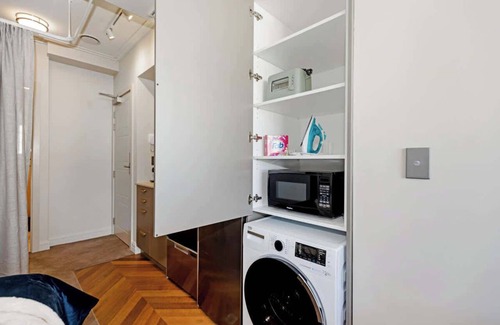 Te Aro Apartment | Cityview Studio + Kitchen | Wellington CBD